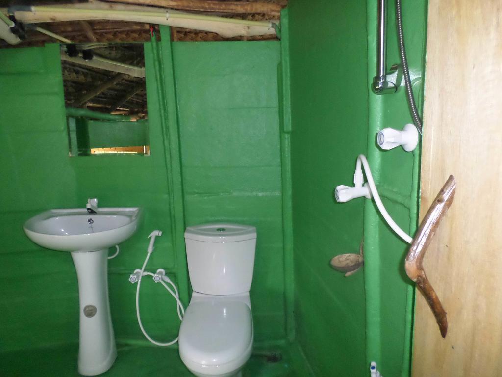 Kumbuk Tree House Villa Tissamaharama Ngoại thất bức ảnh